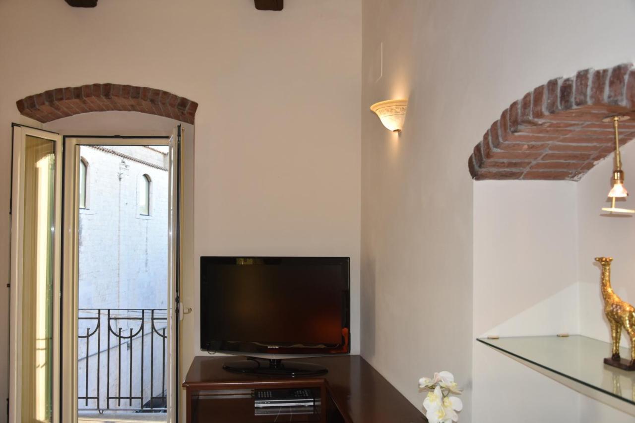 Domida Apartment Bari Bagian luar foto
