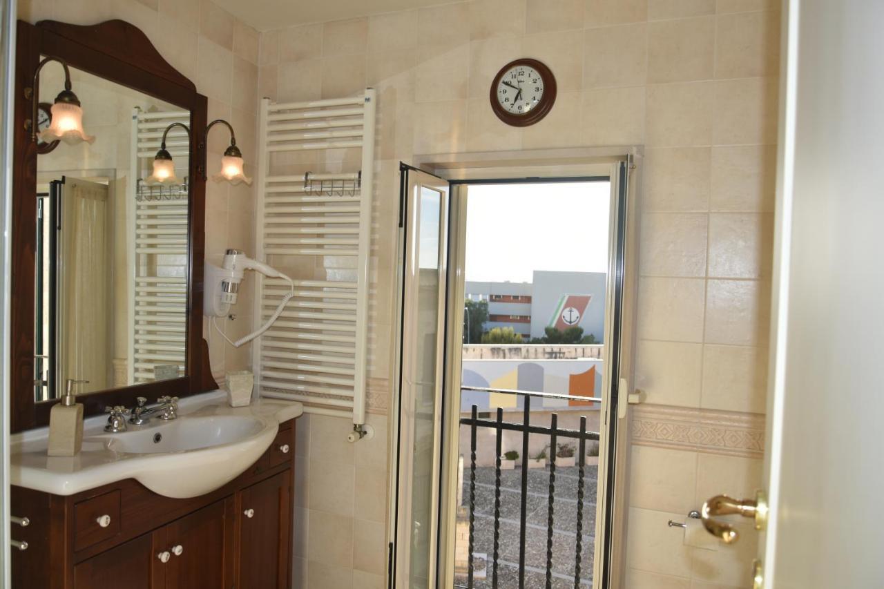 Domida Apartment Bari Bagian luar foto