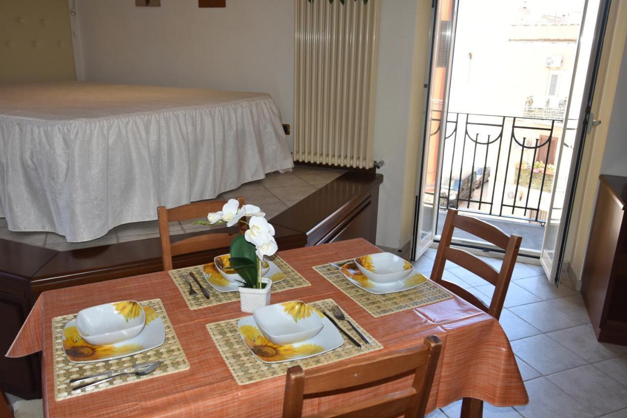 Domida Apartment Bari Bagian luar foto